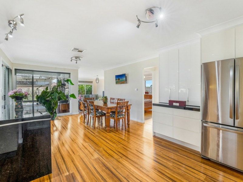 3 Dunk Close, Green Valley NSW 2168