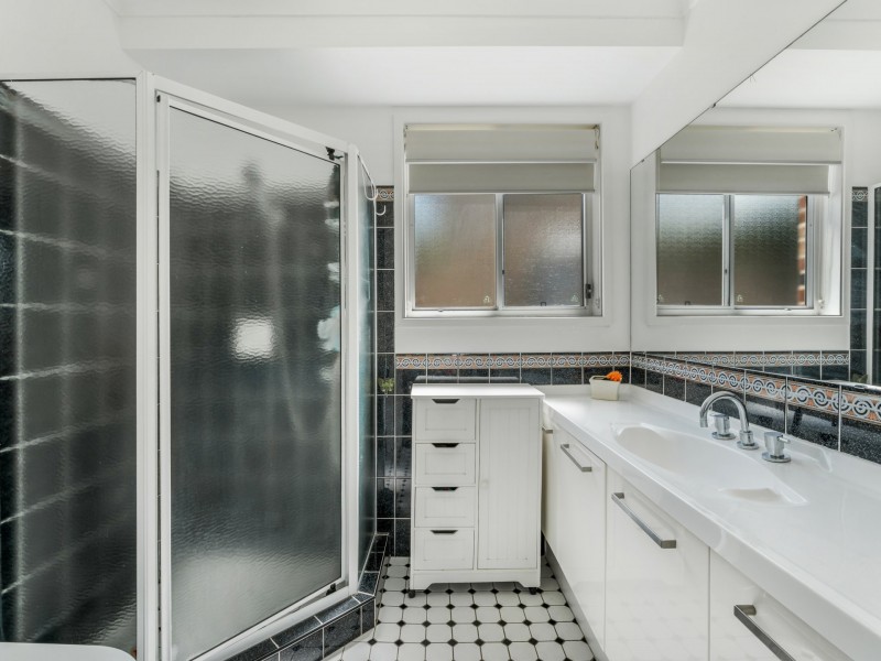 3 Dunk Close, Green Valley NSW 2168