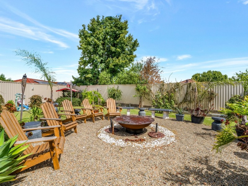 3 Dunk Close, Green Valley NSW 2168