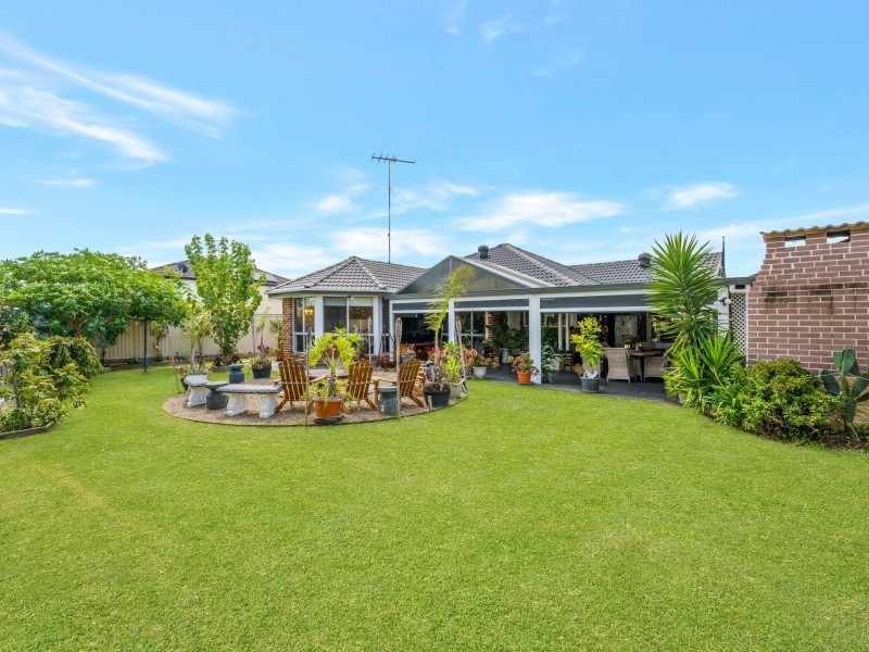 3 Dunk Close, Green Valley NSW 2168