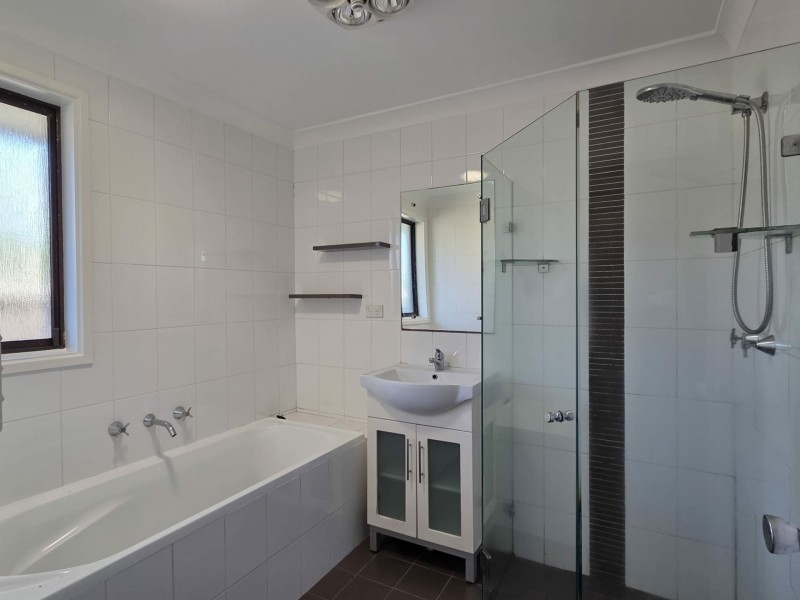 1 Macintyre Crescent, Ruse NSW 2560
