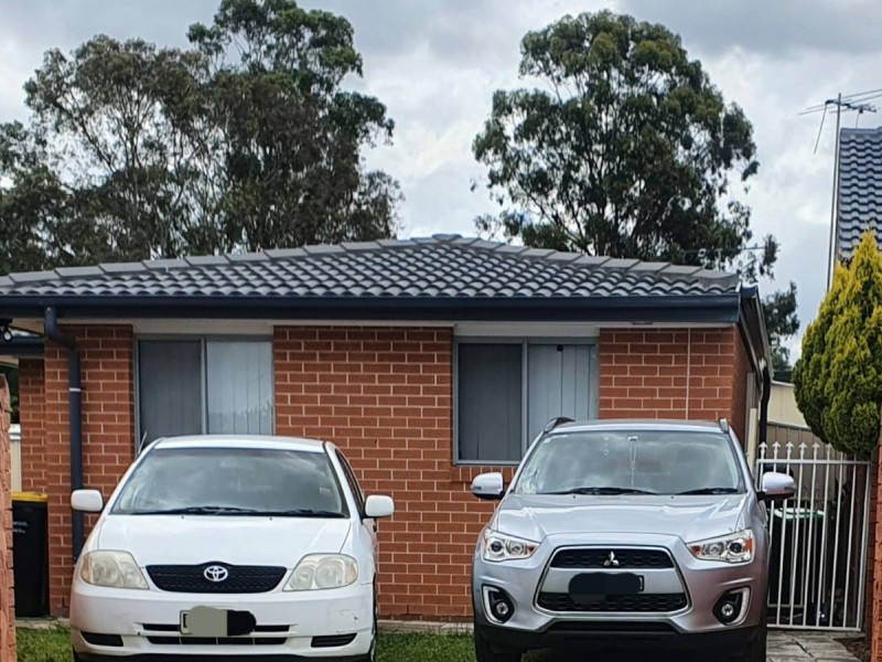 1a Oakwood Place, Busby NSW 2168