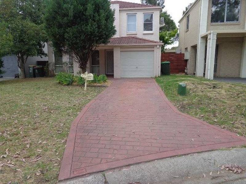 4 Howe Avenue, Horningsea Park NSW 2171