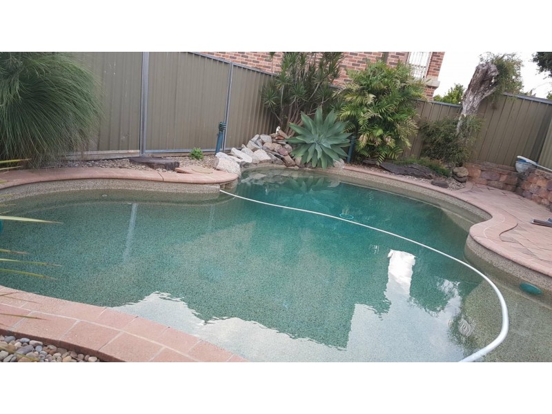 10 Cuthbert Street, Edensor Park NSW 2176