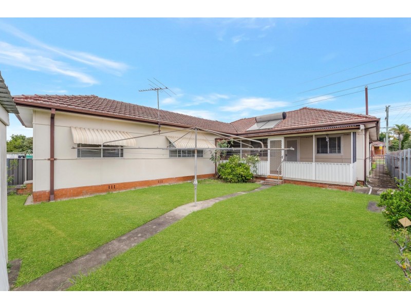 589 The Horsley Drive, Smithfield NSW 2164