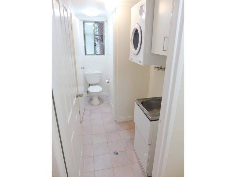 2/35-37 Sheffield Street, Merrylands NSW 2160