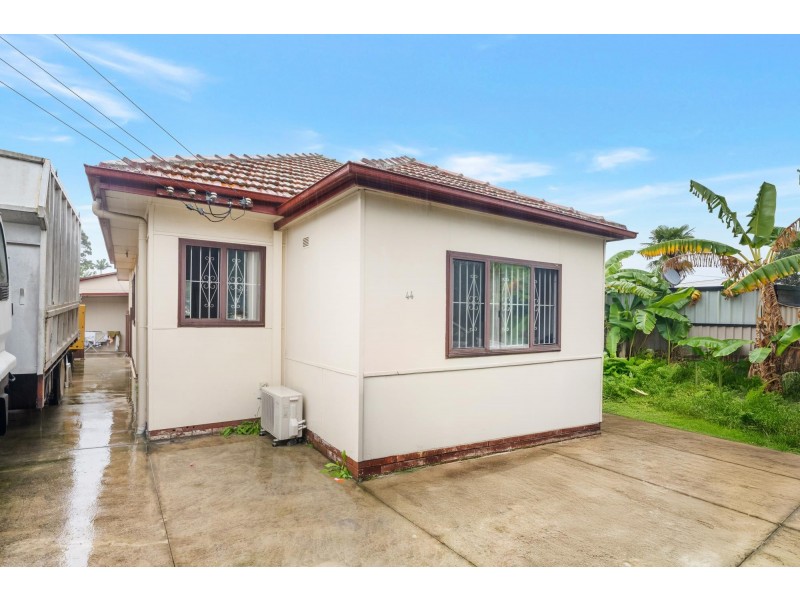 44 Villawood Road, Villawood NSW 2163