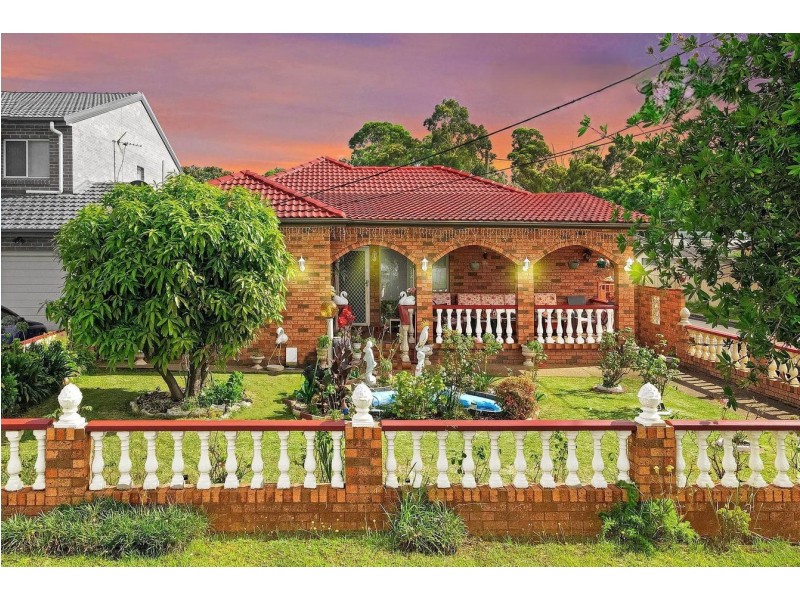 27 Rosedale Street, Canley Heights NSW 2166