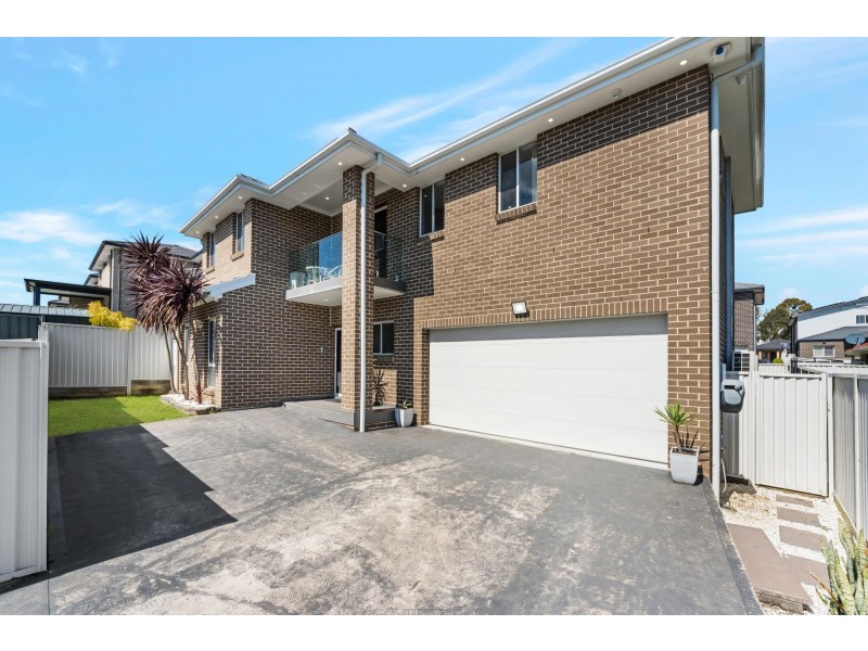 30 Rodeo Drive, Green Valley NSW 2168