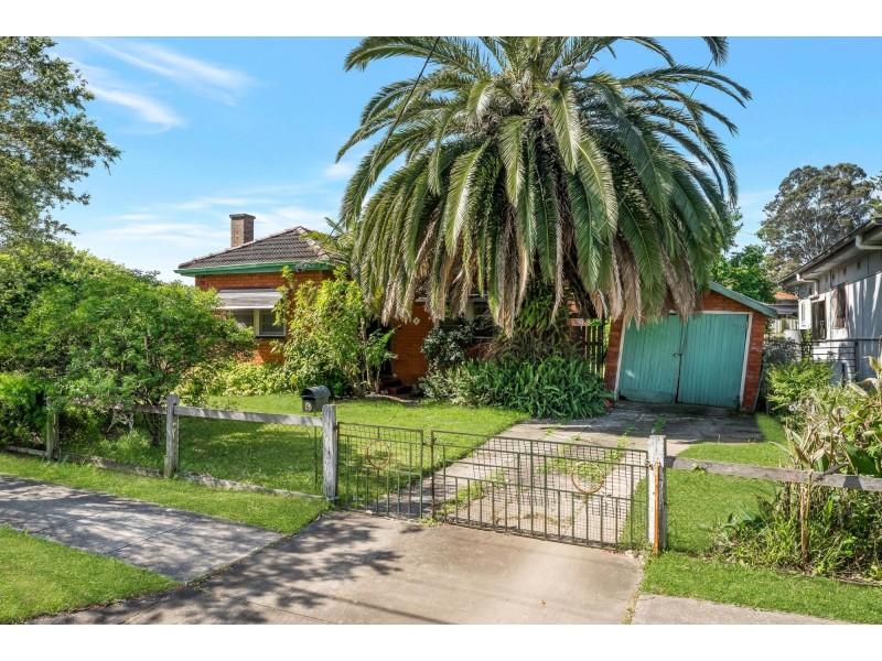 6 Ronald Street, Carramar NSW 2163