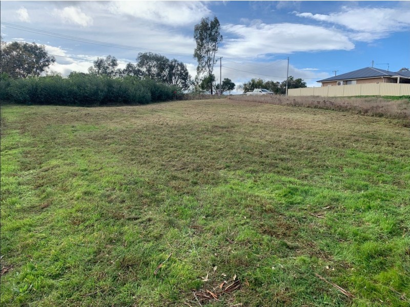 48 Taragala Street, Cowra NSW 2794