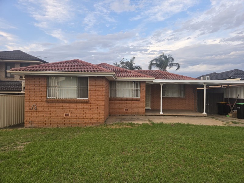 81 Oliveri Crescent, Green Valley NSW 2168