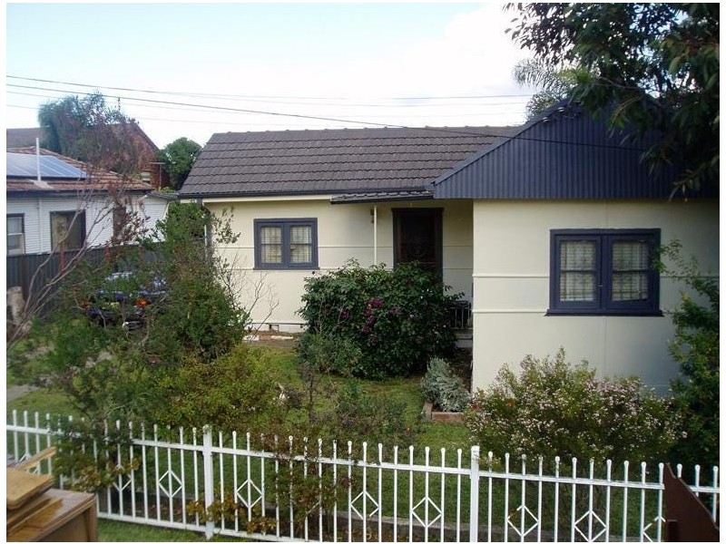 6 Margaret Street, Fairfield NSW 2165