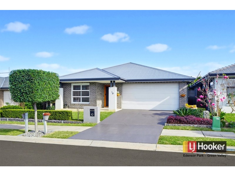 18 Hinton Loop, Oran Park NSW 2570