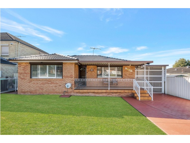 35 Cheyenne Road, Greenfield Park NSW 2176