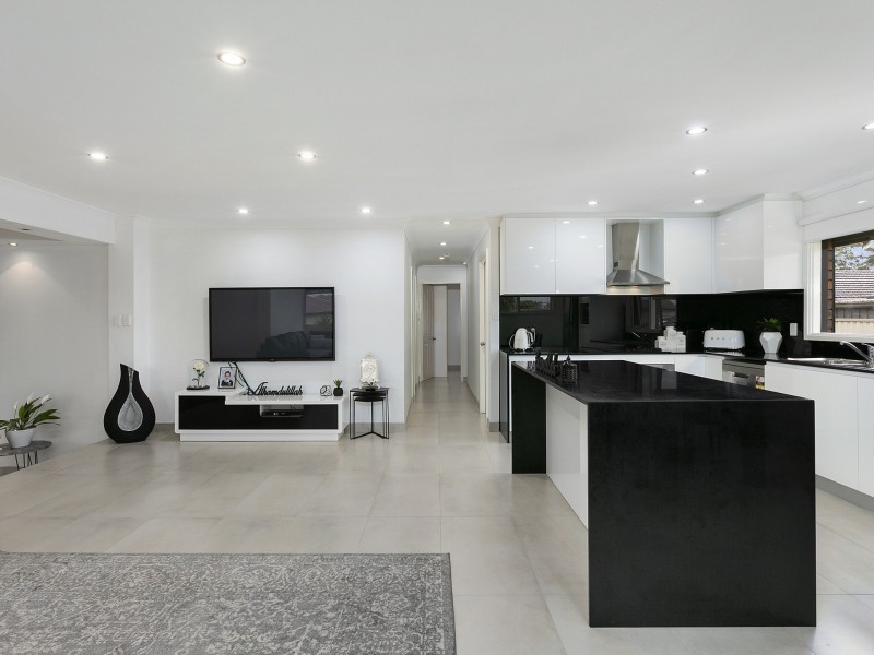 23 Brisbane Avenue, Lurnea NSW 2170