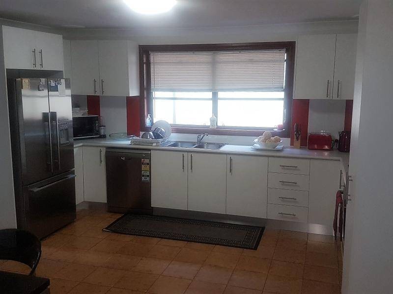 4 Borneo Court, Bossley Park NSW 2176