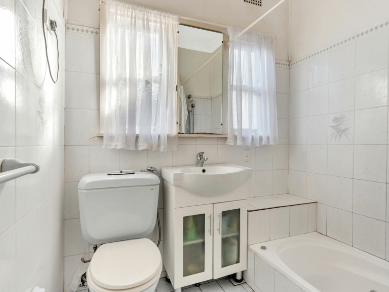 21 Carabeen Street, Cabramatta NSW 2166