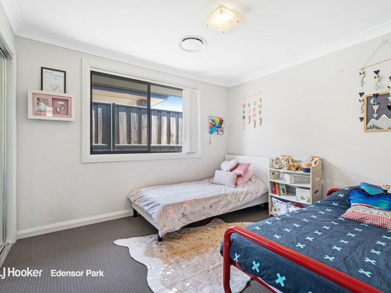 9 Bluey Street, Middleton Grange NSW 2171