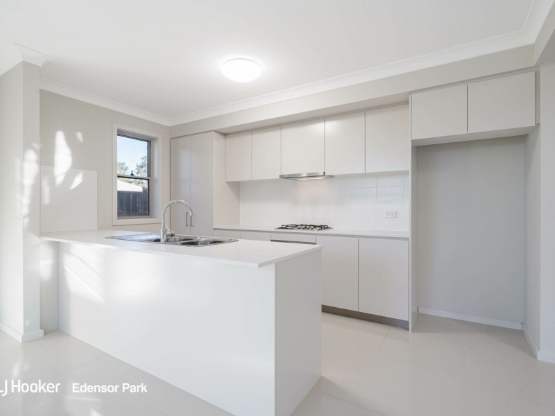 2A Arrowhead Ave, Leppington NSW 2179