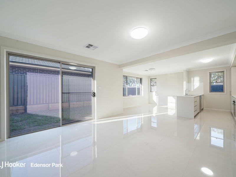 2A Arrowhead Ave, Leppington NSW 2179