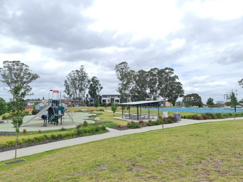 11/67 Newleaf Parade, Bonnyrigg NSW 2177