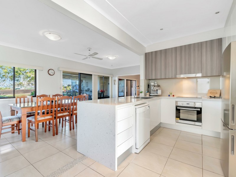 14 Twenty Second Ave, West Hoxton NSW 2171