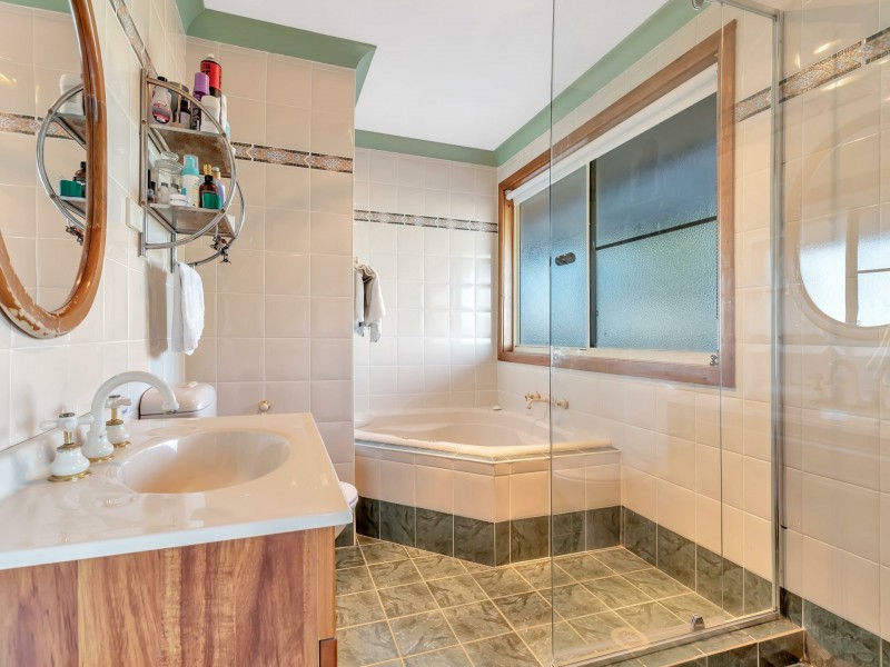 14 Twenty Second Ave, West Hoxton NSW 2171