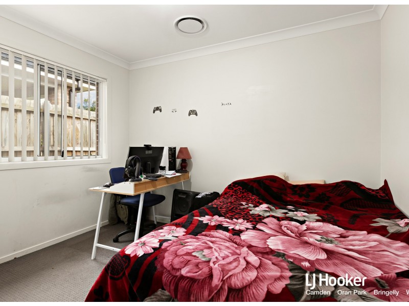 12 Parrott Street, Elderslie NSW 2570