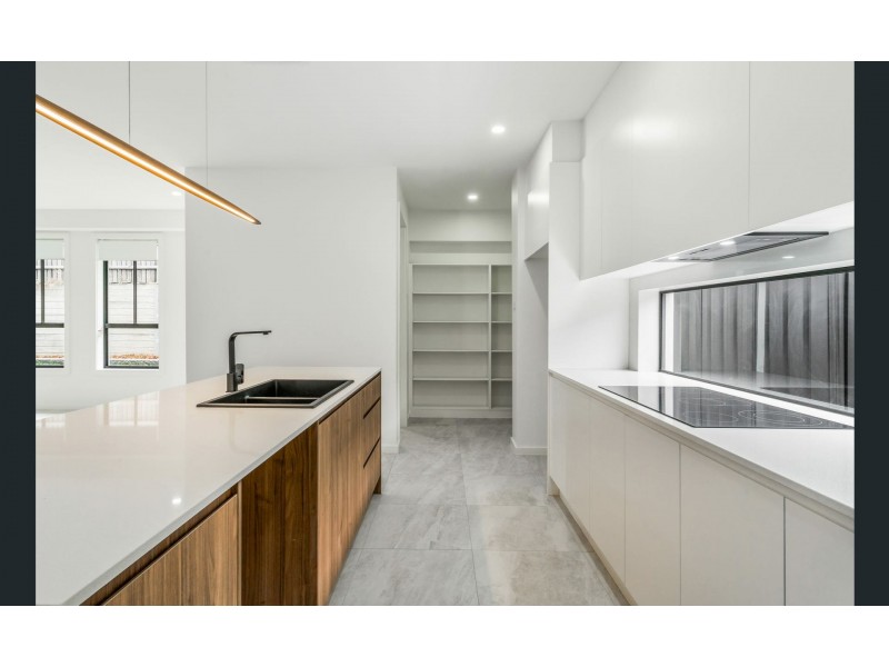 73 Bluebell Crescent, Spring Farm NSW 2570