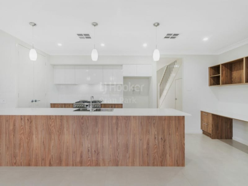 26 Podium Way, Oran Park NSW 2570