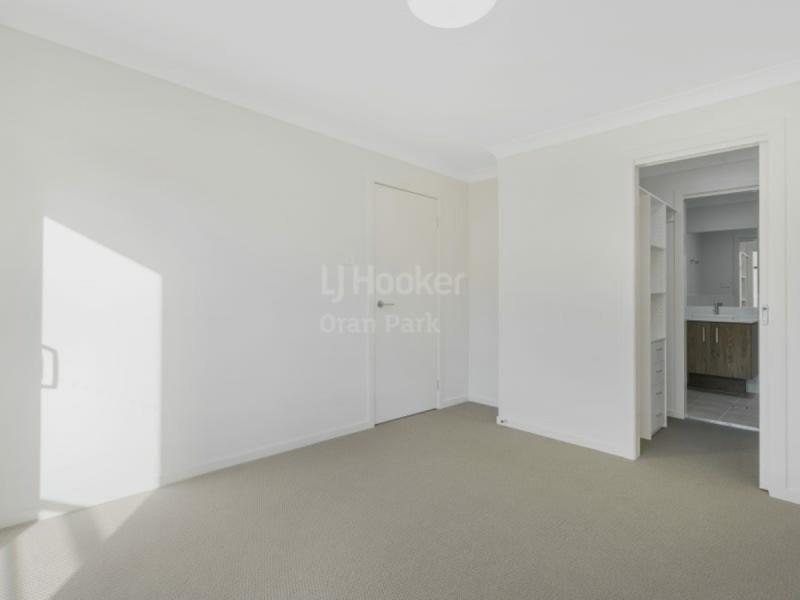 26 Podium Way, Oran Park NSW 2570