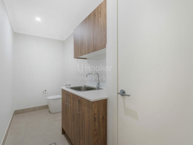 26 Podium Way, Oran Park NSW 2570