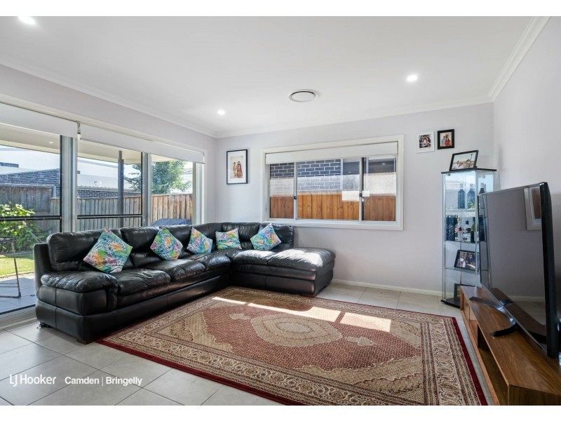 14 Kingsley Street, Oran Park NSW 2570