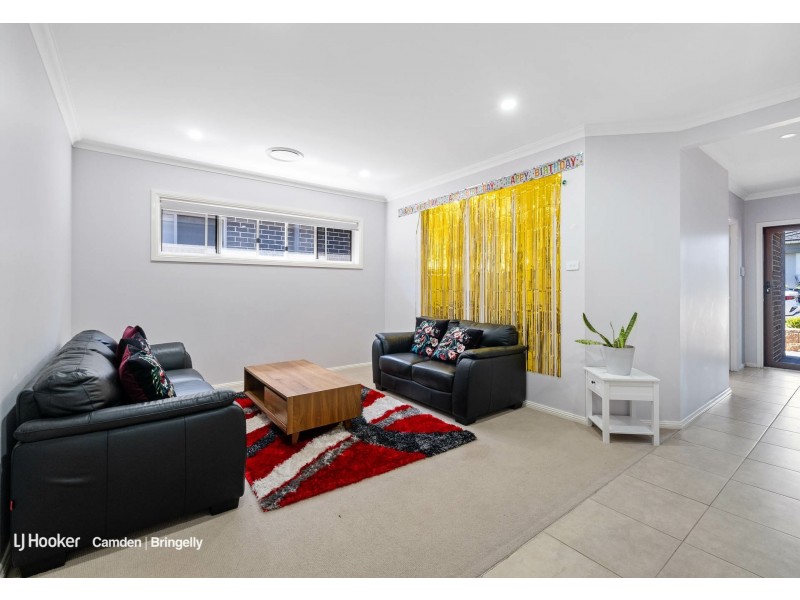 14 Kingsley Street, Oran Park NSW 2570