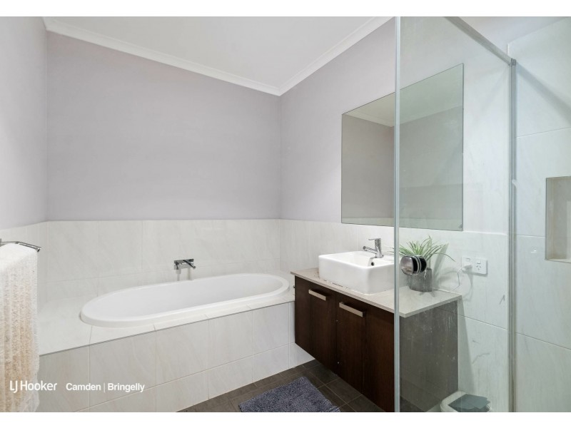 14 Kingsley Street, Oran Park NSW 2570