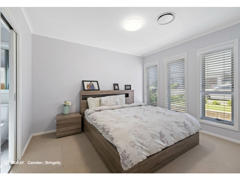 14 Kingsley Street, Oran Park NSW 2570