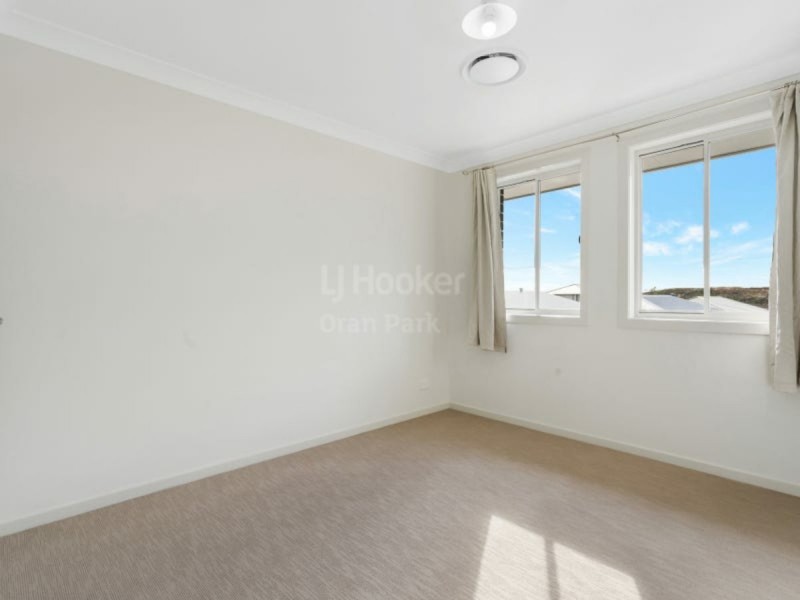 12 Fleece Loop, Oran Park NSW 2570