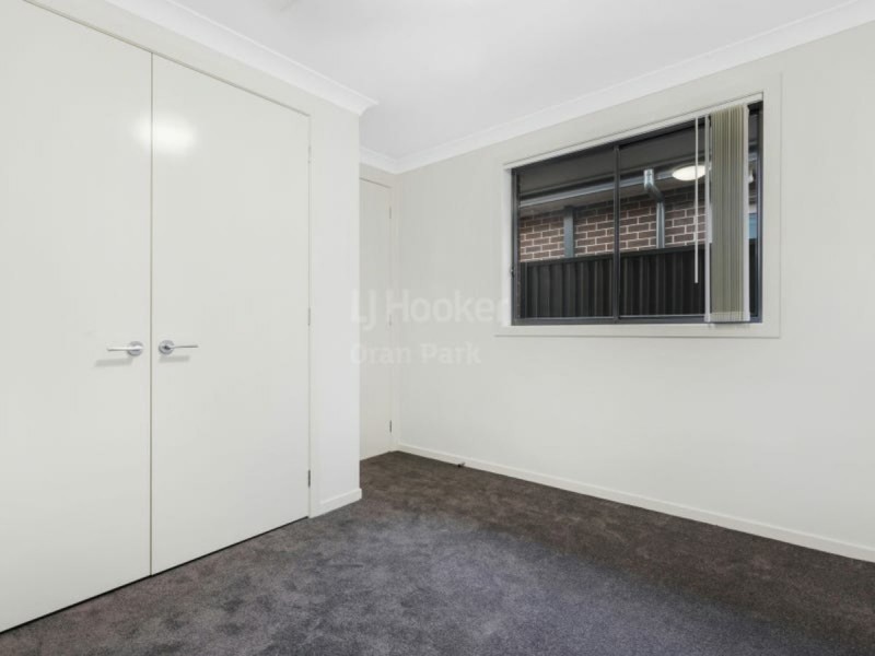 6B Fleece Loop, Oran Park NSW 2570