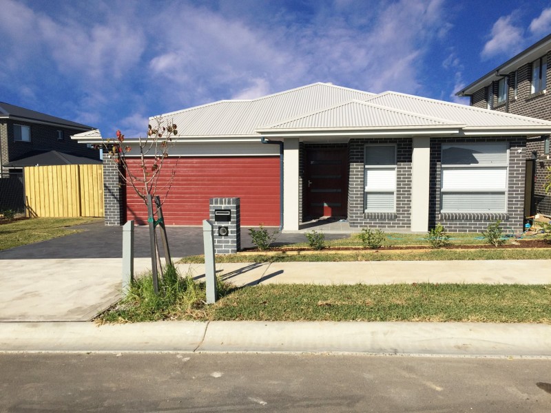 9 Hansford Street, Oran Park NSW 2570