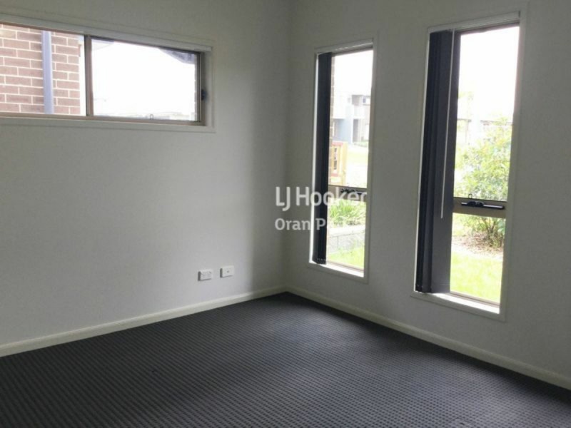 20 Forbes Street, Oran Park NSW 2570
