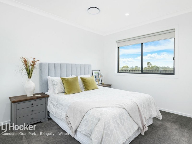 44 Drover Street, Oran Park NSW 2570