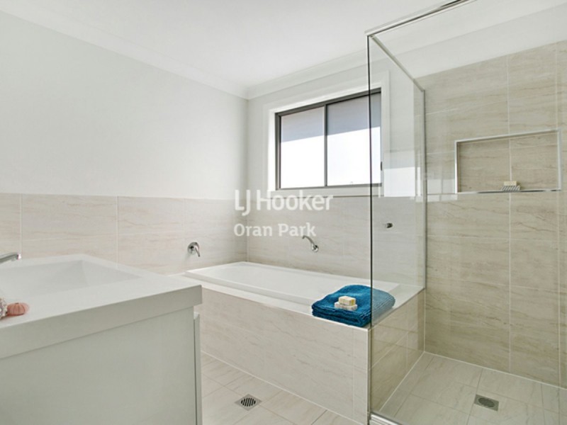 25A Franklin Grove, Oran Park NSW 2570