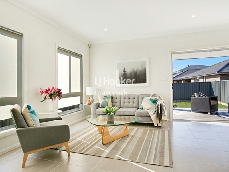 25A Franklin Grove, Oran Park NSW 2570