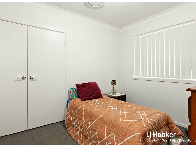 12 Parrott Street, Elderslie NSW 2570