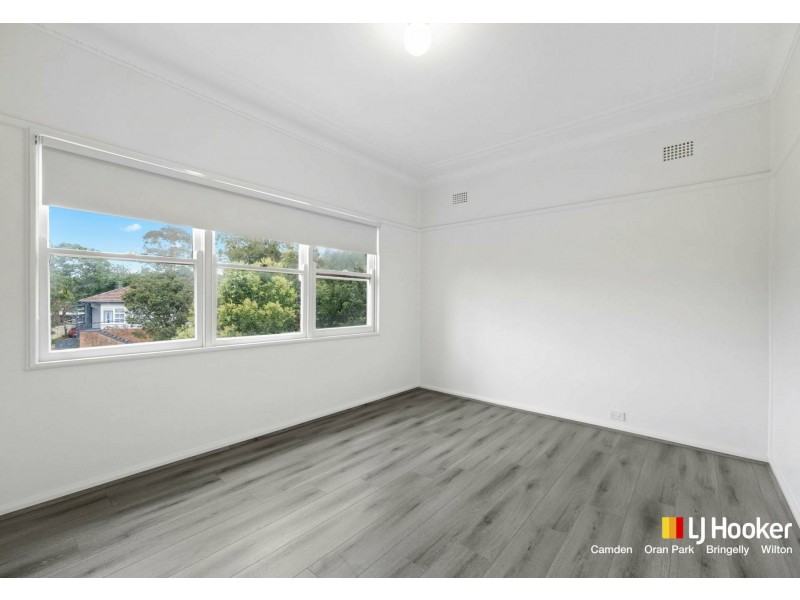 3 Sheather Place, Campbelltown NSW 2560