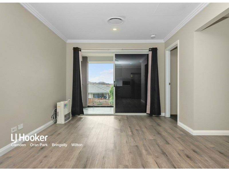 307 South Circuit, Oran Park NSW 2570