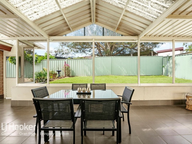 34 Jacaranda Avenue, Bradbury NSW 2560