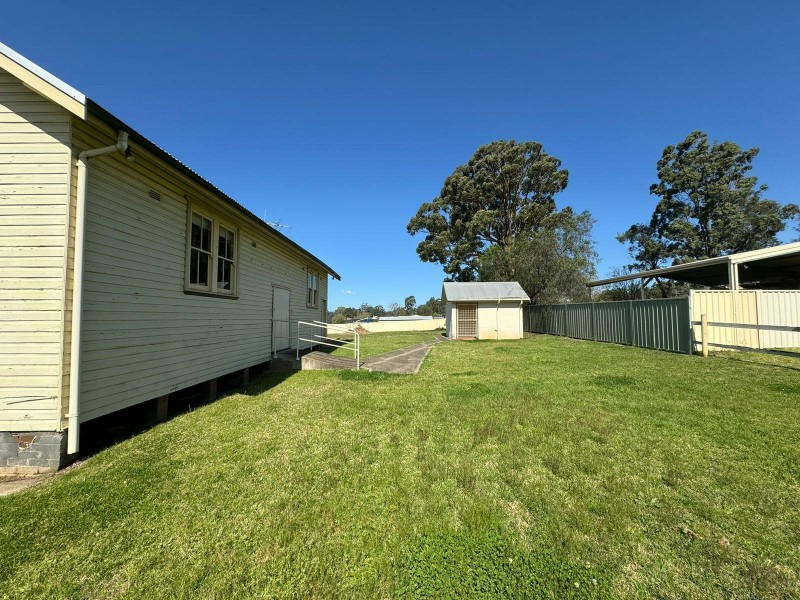 32 Station Street, Douglas Park NSW 2569