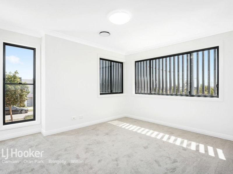 44 Dransfield Drive, Oran Park NSW 2570